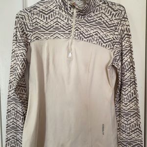Sports tops